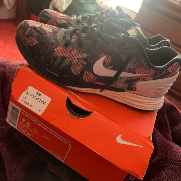 WOMEN NIKE LUNAR GLIDE - Picture 5 of 5